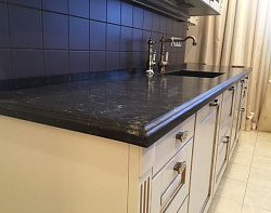 Столешница с раковиной из искусственного камня Caesarstone 5003 Piatra Grey